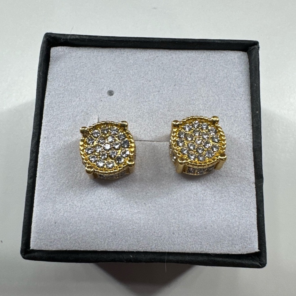 CZ MICRO NAIL GOLDTONE STUD EARRINGS BOXED ANS READY TO GIFT - Picture 12 of 12